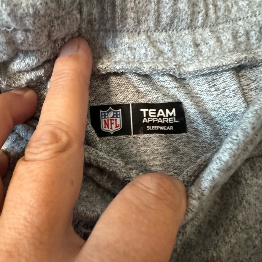 NY Giants Men’s Sweaterknit Pants - Picture 3 of 3